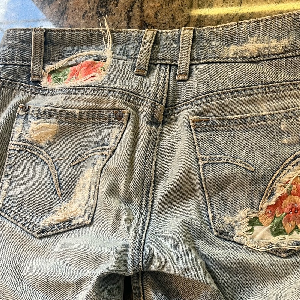 Joe’s jeans size 28